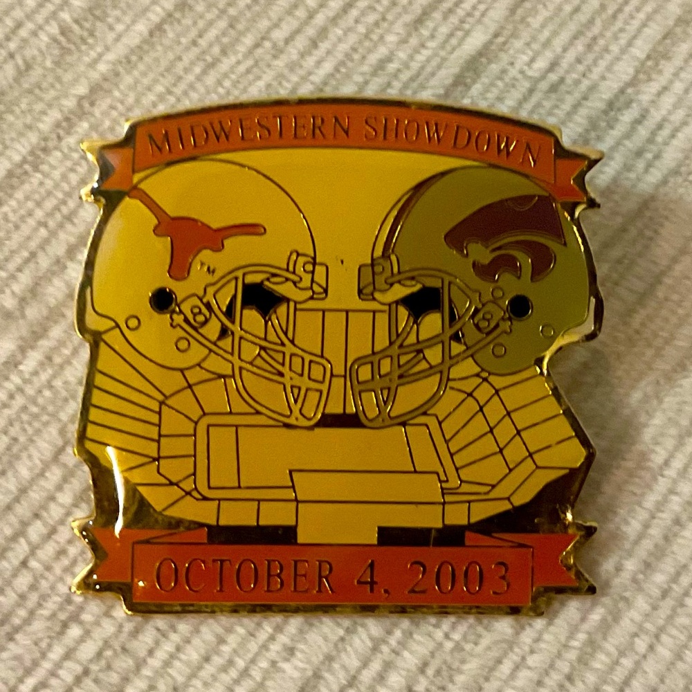 Texas Longhorns Kansas State Wildcats Pin 2003